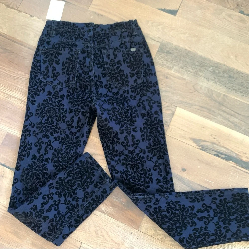 DG2 Blue Velvet Spandex Embellished Straight leg Denim Cotton Pants Size 2